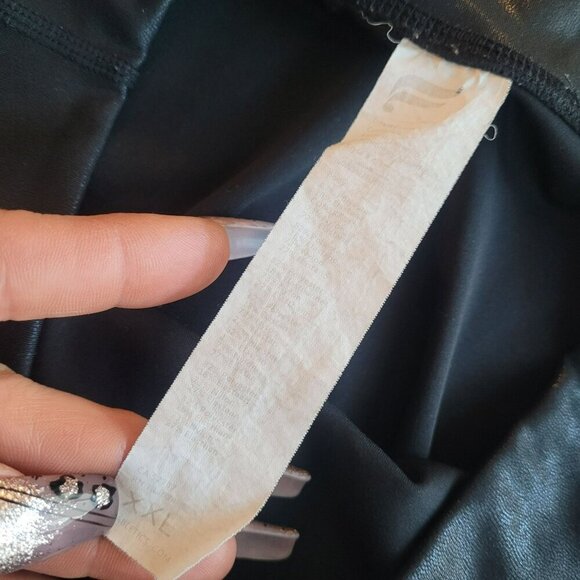 Fabletics Faux Leather Black High-Waisted Leggings size XXL - Picture 4 of 4